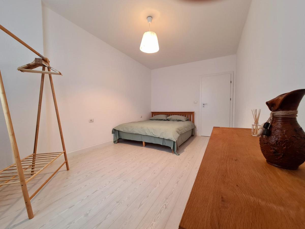 אראד Central Apartament Urbana מראה חיצוני תמונה